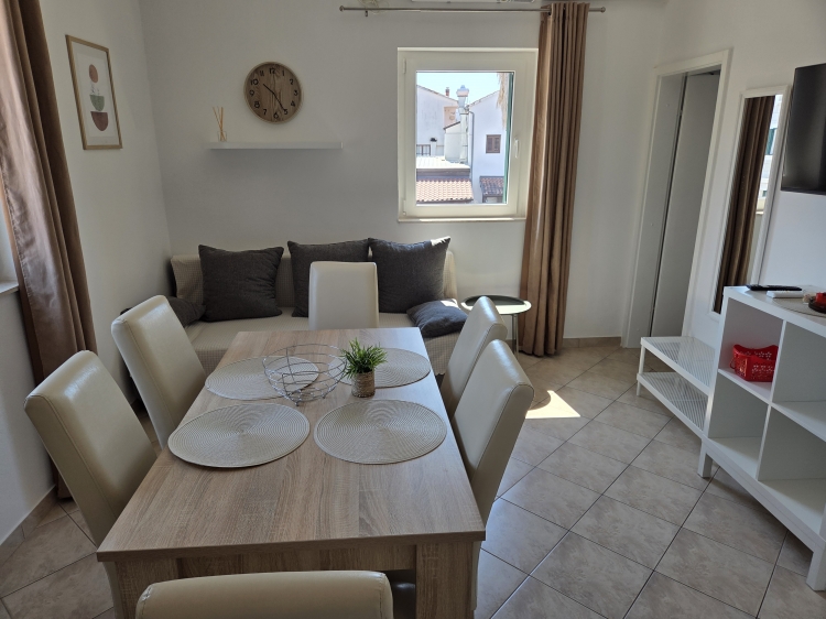 Apartment NR.2, by the sea in Jezera, Island Murter: