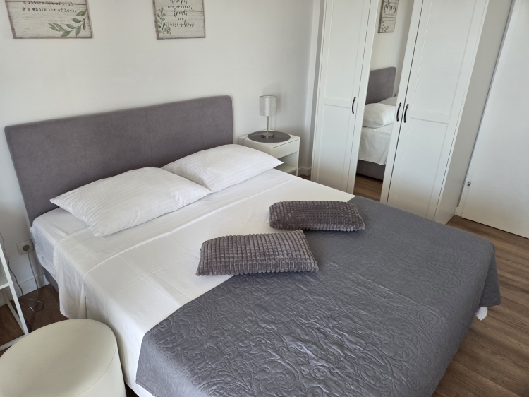 Apartment NR.2, by the sea in Jezera, Island Murter: