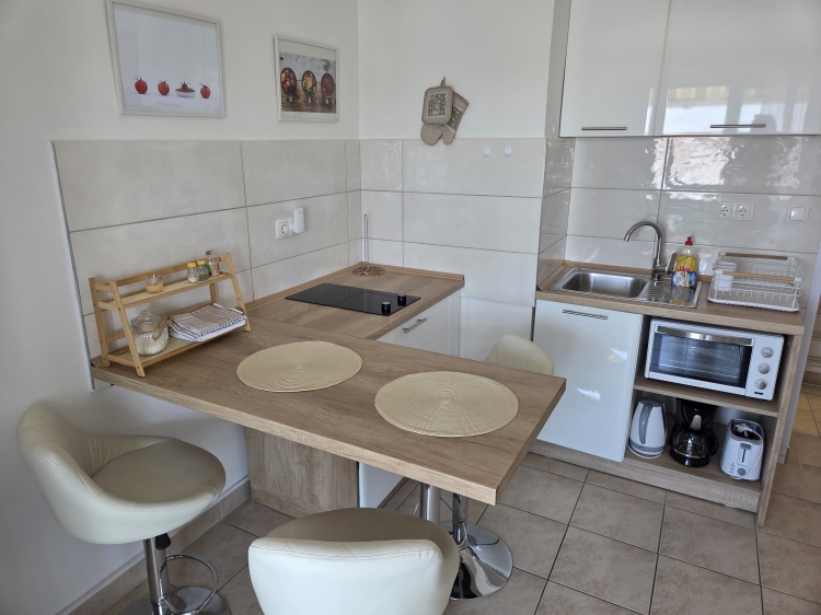 Apartment NR.3 by the sea , Jezera , Island Murter: