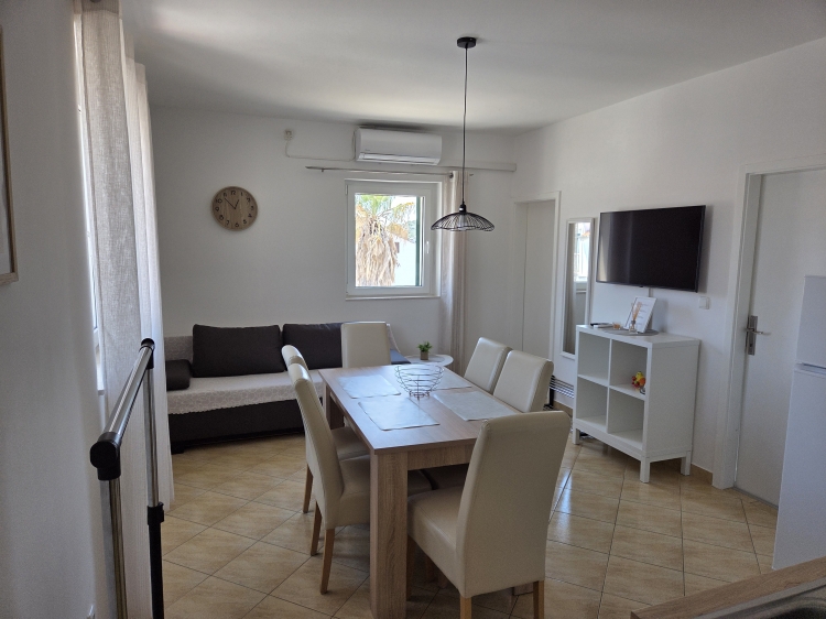 Apartment NR.1 by the sea in Jezera, Island Murter: