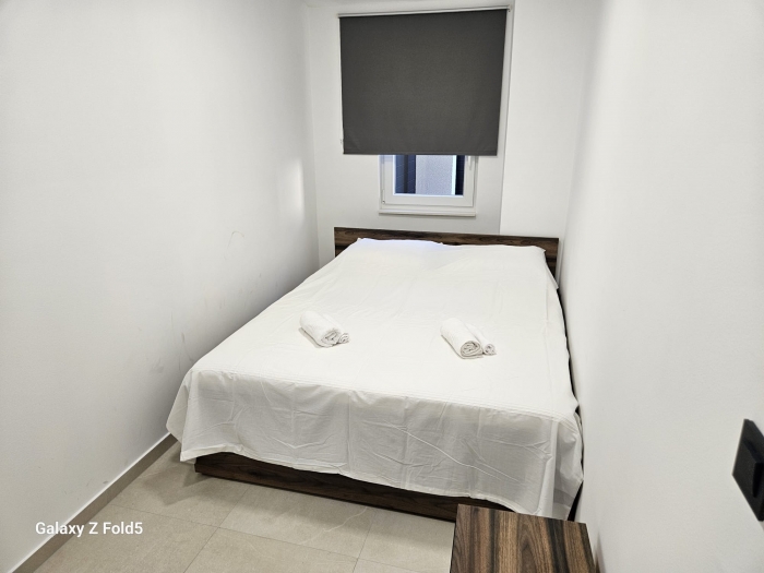 Apartment DORA in center with jacuzzy: