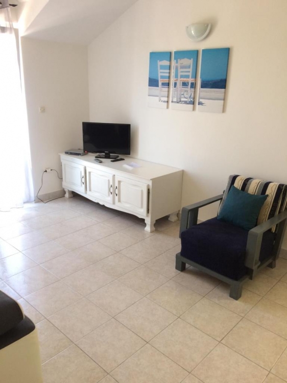 Apartman 2+2 in Jezera by the beach: