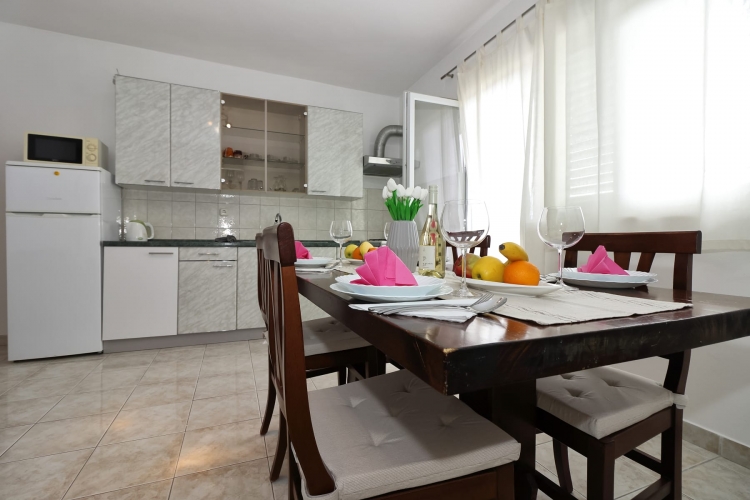 Apartment Slavica: