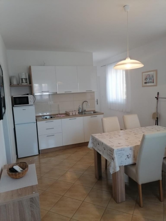 Apartment in Center for 4 , Jezera, Island Murter: