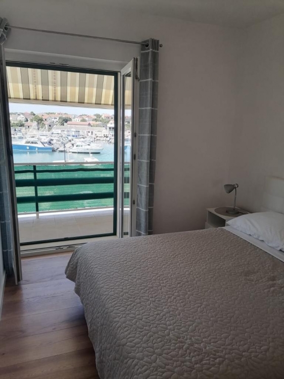 Apartment in Center for 4 , Jezera, Island Murter: