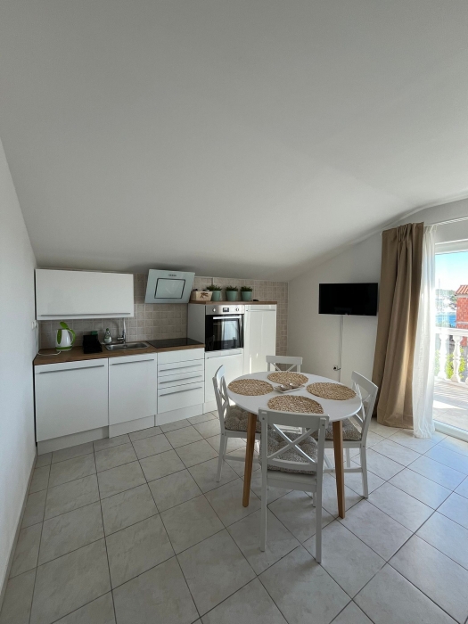 Apartment Adrian 2.2. green: